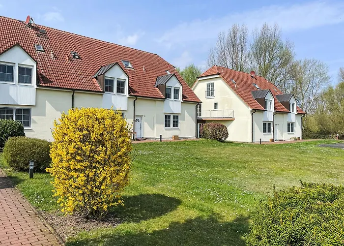 Gollwitzer Park - Insel Poel-2 By Interhome